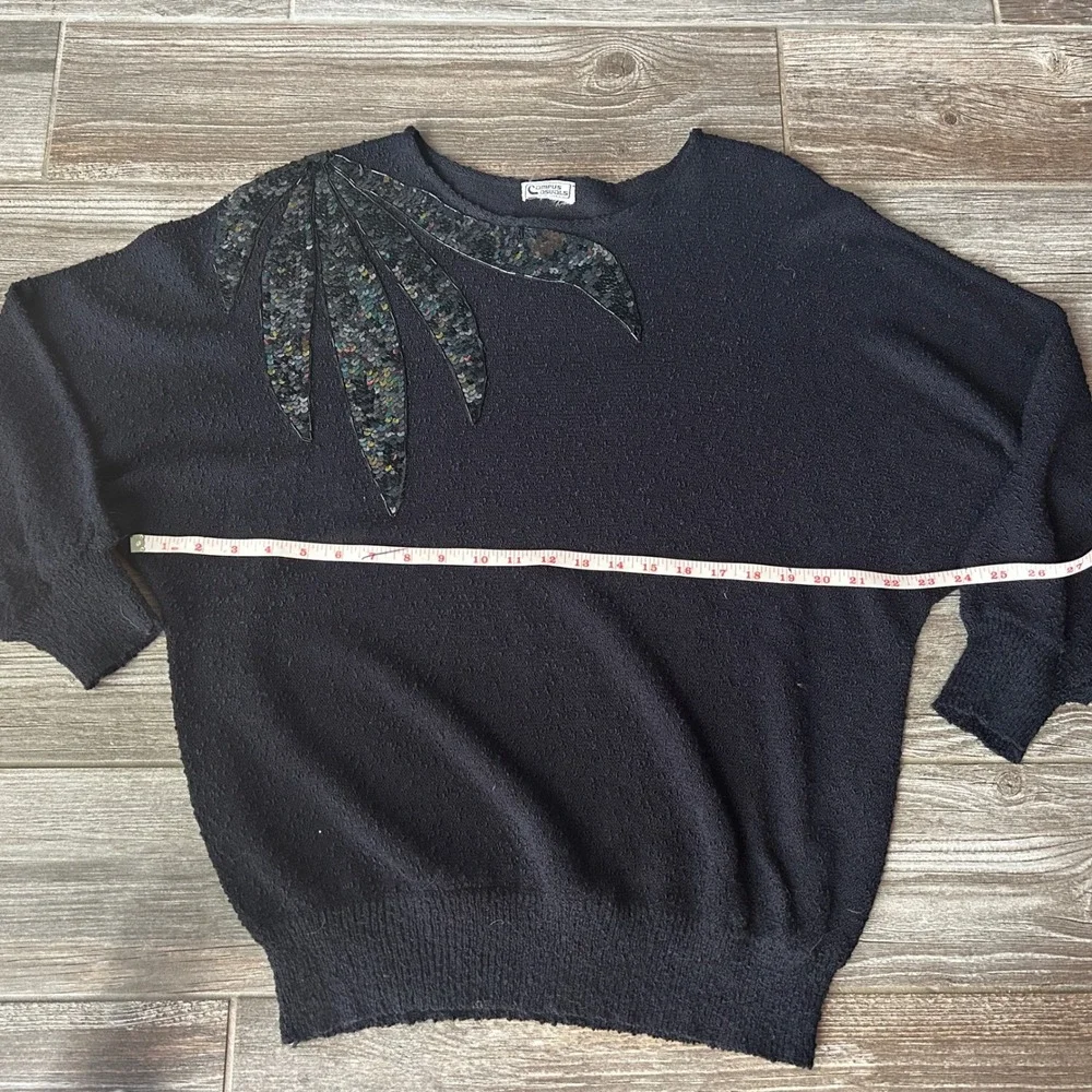 Vintage 80s Black Textured Sweater Sequins‎ Leaf Embellishment Dolman Sleeve
